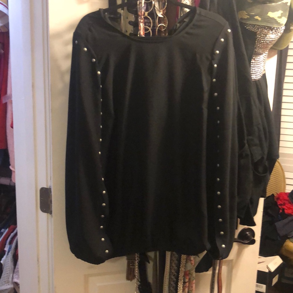Cape sleeve Top!!